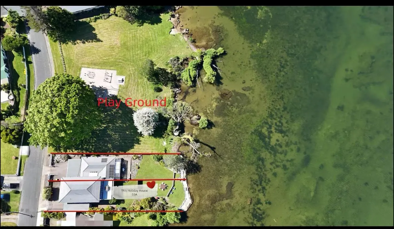 Absolutely Lake Front House-Private Lake Access Rotorua Holiday home